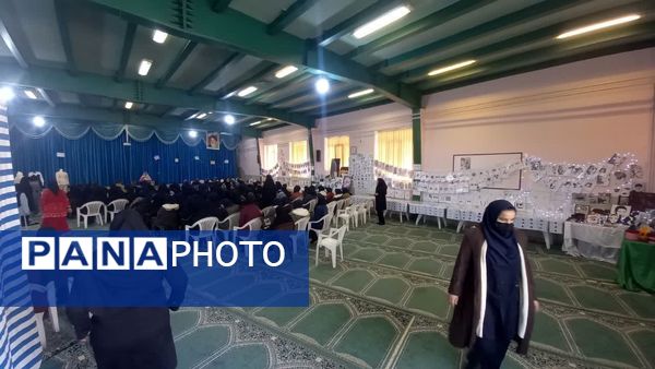 نمایشگاه هنر در دبیرستان دخترانه نور دانش