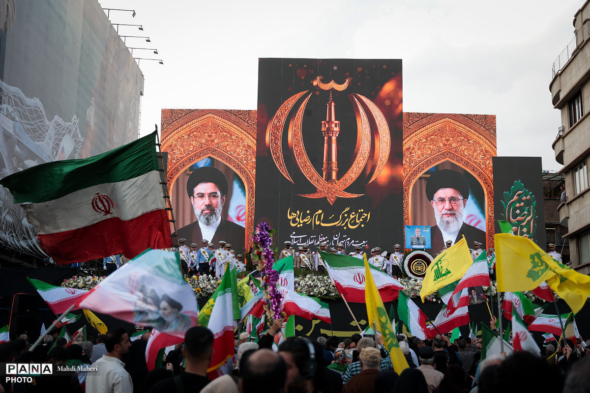 حضور پرشور مردم تهران در اجتماع بزرگ امام‌رضایی‌ها