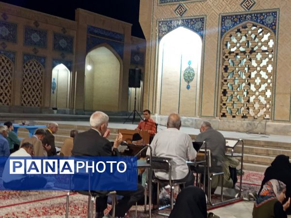 قرائت دعای کمیل در شهرستان کاشمر 