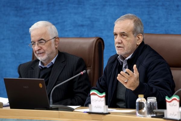 جلب رضایت‌مندی مردم در رأس تمام اقدامات و تصمیمات مدیران باشد