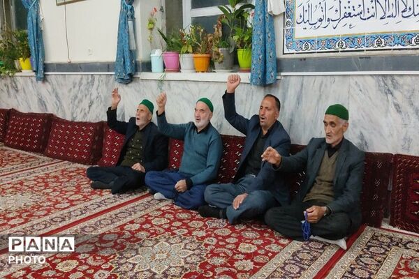 مراسم احیا و عزاداری شب اول قدر در شهر بار نیشابور  
