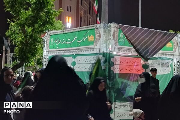 تجمعات شبانه جلوه ای از عزت و اقتدار ملی 