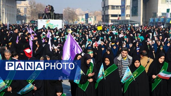 فریاد هم عهدی مردم مشهد با قائم آل محمد در اجتماع عظیم منتظران ظهور
