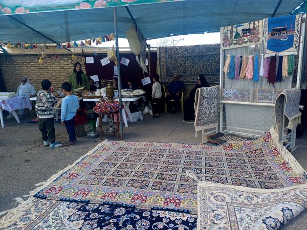 جشنواره و نمایشگاه بومی و محلی بهار در بهار روستای جندابه