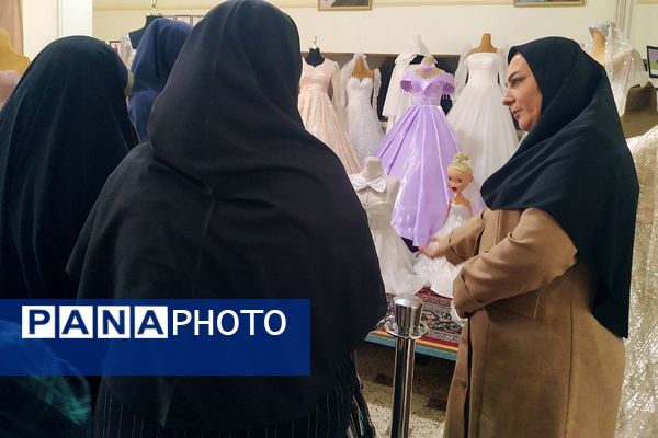 برگزاری جشنواره هفته مشاغل در هنرستان کوثر قیامدشت ری یک