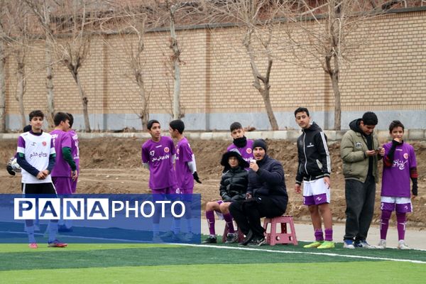 آیین افتتاحیه زمین ورزشی چمن مصنوعی اورین