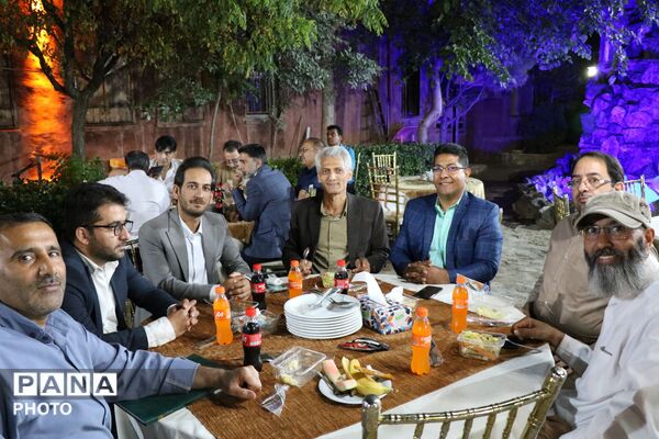 آیین تکریم و تجلیل از فرهیختگان بازنشسته