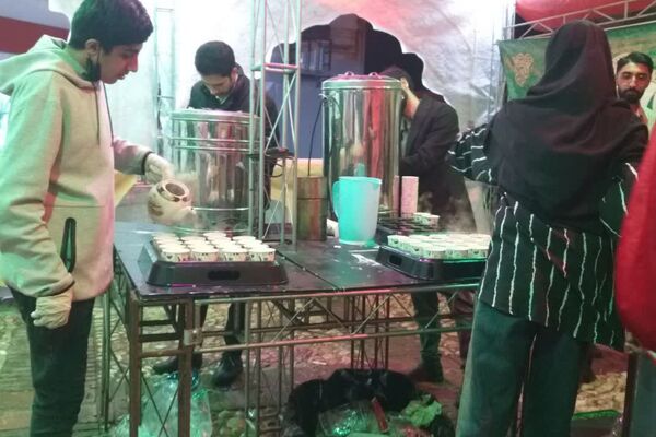 برپایی موکب پذیرایی به‌مناسبت ولادت حضرت علی(ع)