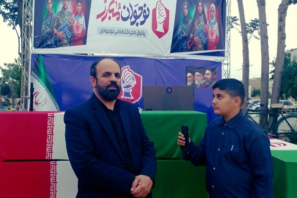 شهدا قله‌های بلند فداکاری و ایمان در تاریخ انقلاب هستند