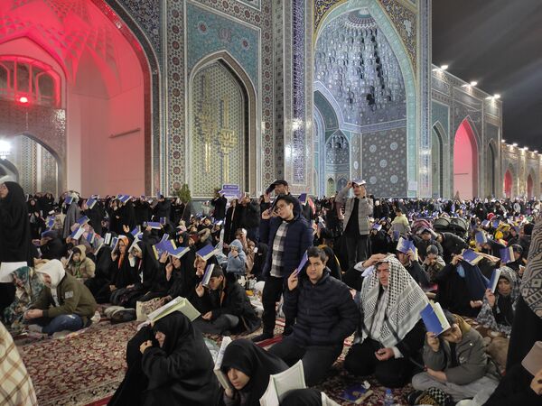مراسم احیا در شب ۲۳ ماه رمضان در حرم مطهر رضوی 