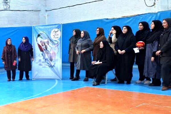 نشاط، رقابت و همدلی در جشنواره ورزشی مدیران مدارس ابتدایی قرچک