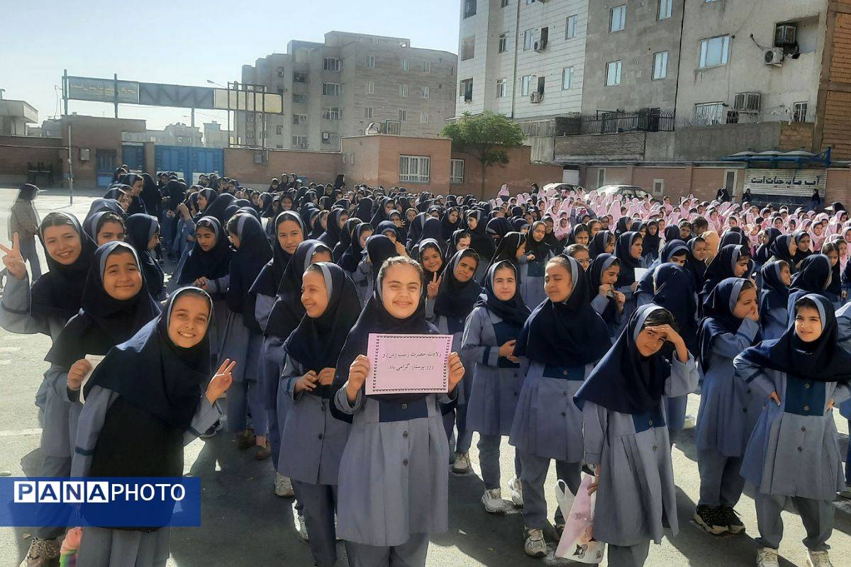  مراسم میلاد حضرت زینب (س)در مدرسه مهرآیین بهارستان دو