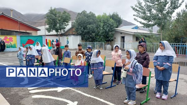 جشن شکوفه‌ها و غنچه‌ها در بلده