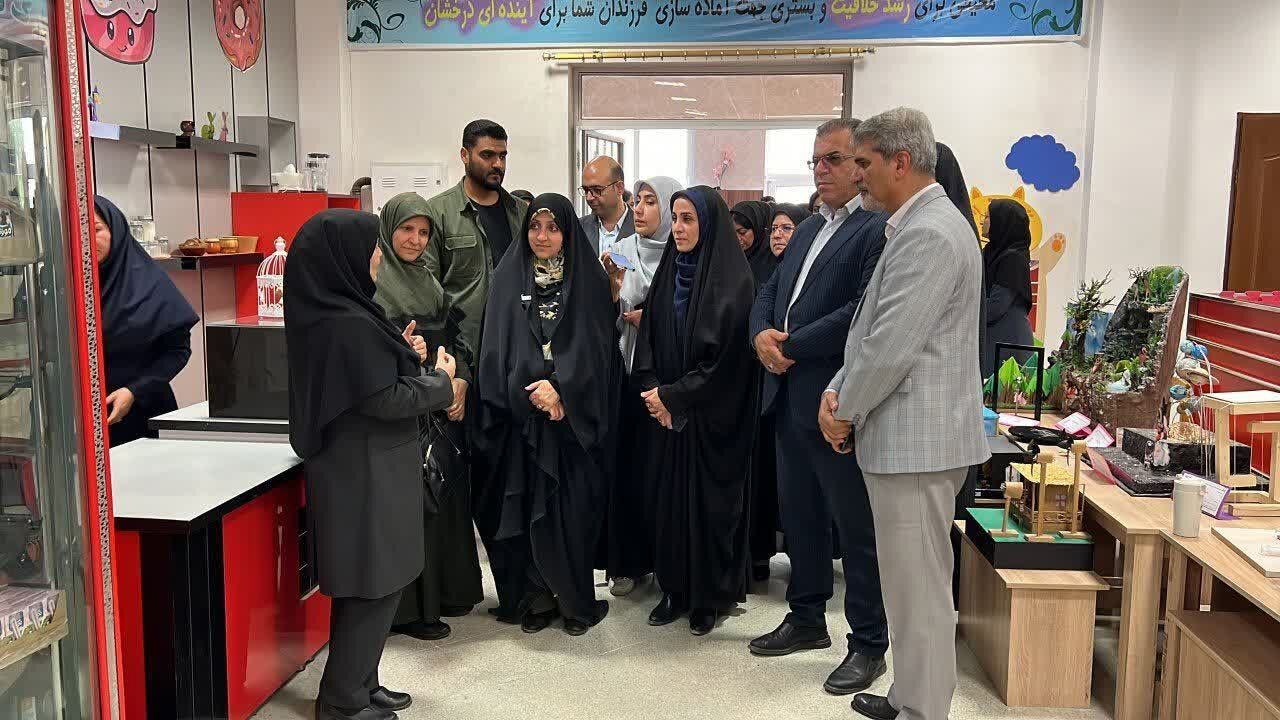 معاون رییس جمهور: از توسعه آموزش‌های فناورانه برای دختران حمایت می‌شود