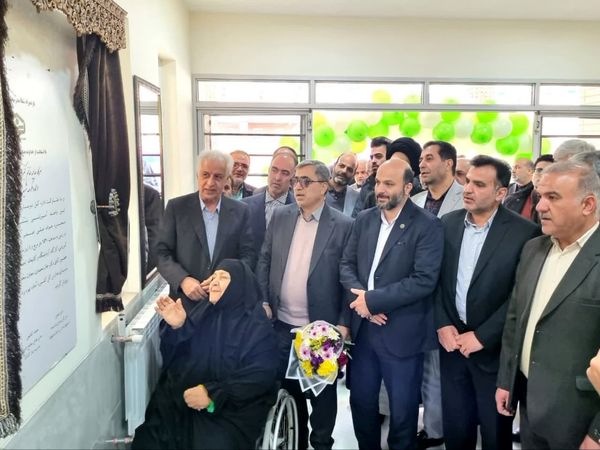 مراسم افتتاحیه مدرسه خیرساز شهیدان بارفروش در کاشان
