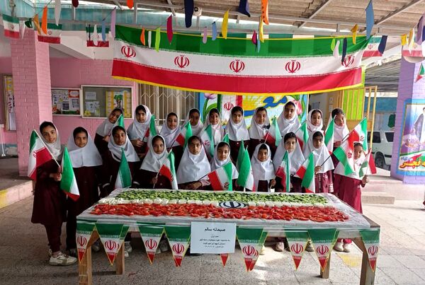 مراسم «صبحانه سالم»  در دبستان دخترانه شهید ابراهیم تنیده بندرعباس