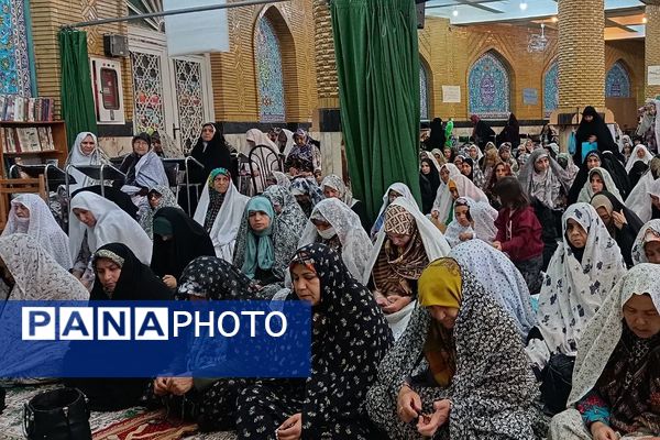 نماز جمعه عبادی سیاسی این هفته شهرستان‌قرچک