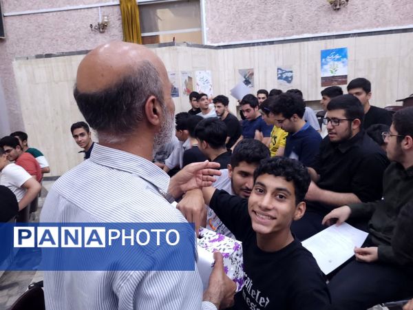 انتخاب دبیر کانون نوجوان پسر محله نظام آباد 