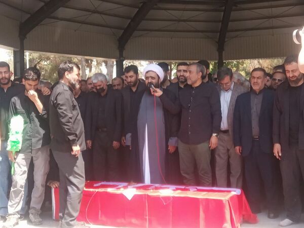 مراسم تشیع و تدفین شهید مصطفی صالحی مقدم در گلزار شهدا شهرستان قدس 