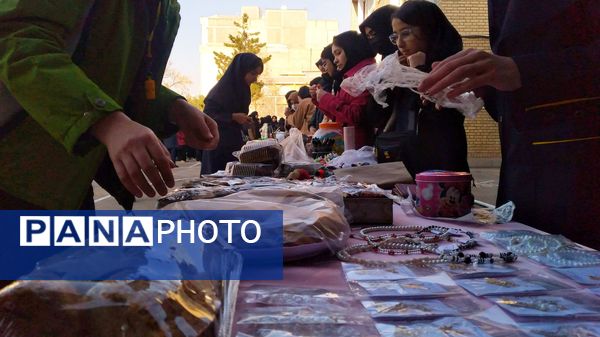 بازارچه کار و فناوری در دبیرستان کوثر فرهنگیان