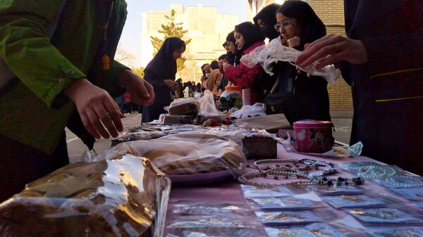 بازارچه کار و فناوری در دبیرستان کوثر فرهنگیان
