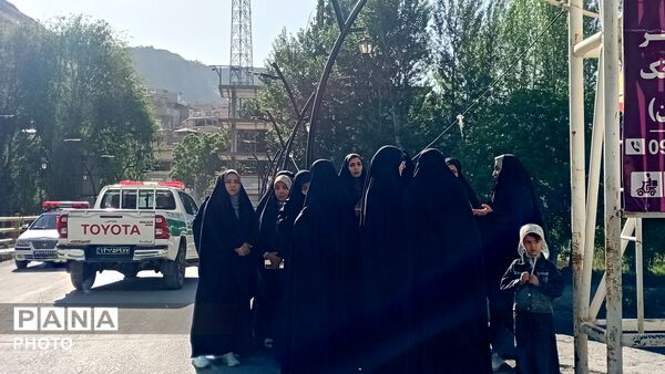 پیادروی خانوادگی در روستای مارکده سامان