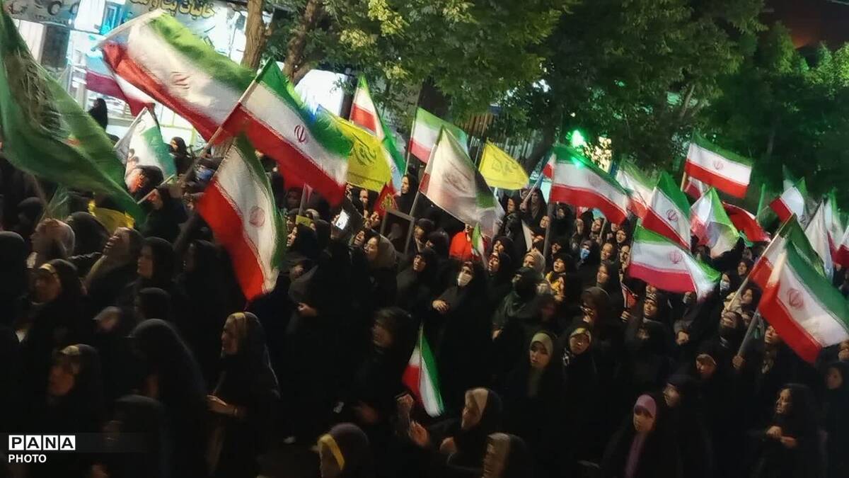 آینده‌سازان شازند در میدانِ اتحاد؛ نسل چهارمی‌ها پای‌کار اقتدار ایران