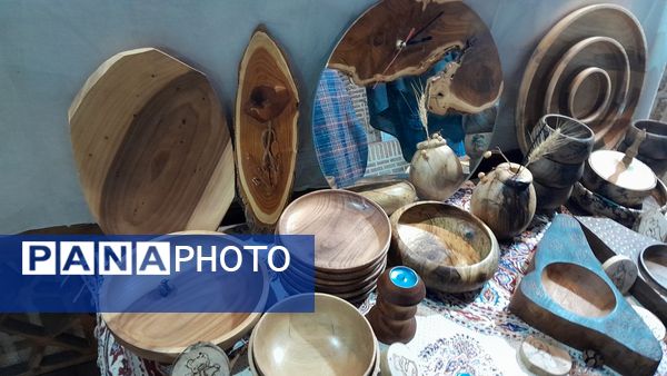 برپایی نمایشگاه صنایع‌دستی‌و سوغات در البرز