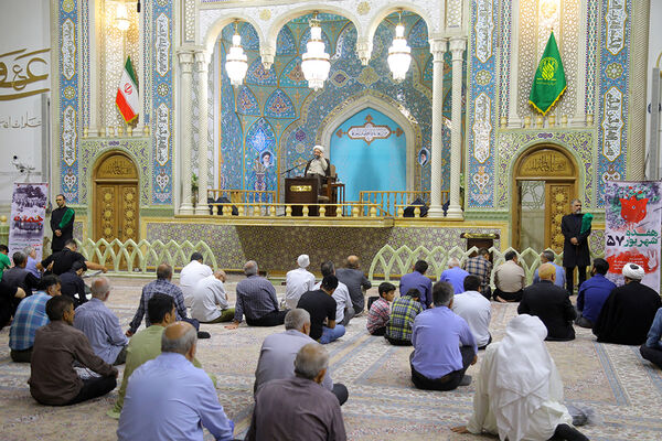 مراسم بزرگداشت شهدای قیام خونین 17 شهریور در قم