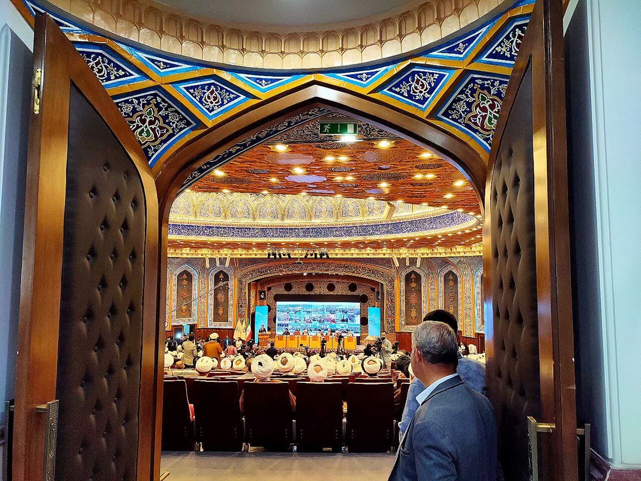 تقدیر از پژوهشگران آثار علمی همایش یکصدمین سال بازتأسیس حوزه علمیه قم