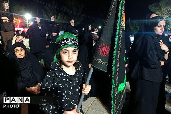 احلی من العسل نوای شیرین همدلی در تجمعات شبانه