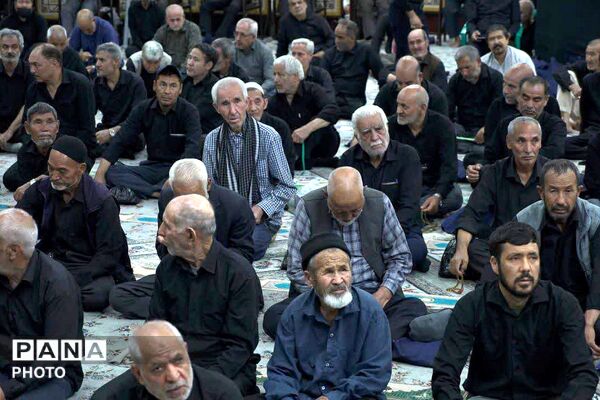 شکوه نمازجمعه این هفته باقرشهر و کهریزک با حضور عزاداران حسینی 