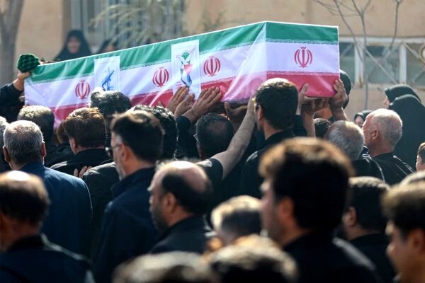 تشییع پیکر شهید محمد مهدی آخوندی در ابراهیم‌آباد