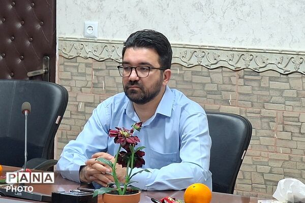 قدردانی از مربیان و مدیران منتخب طرح‌های آموزشی کودکستان‌های شهرستان قرچک