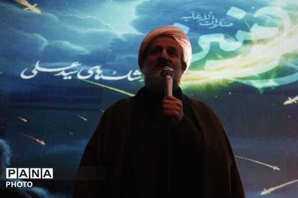شور و حماسه مردم قرچک در بیست و هشتمین شب از تجمعات مردمی