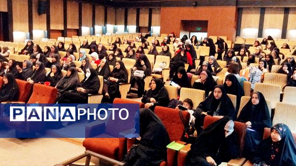 اولین و بزرگ‌ترین رویداد نانو رسانه در شهرکرد