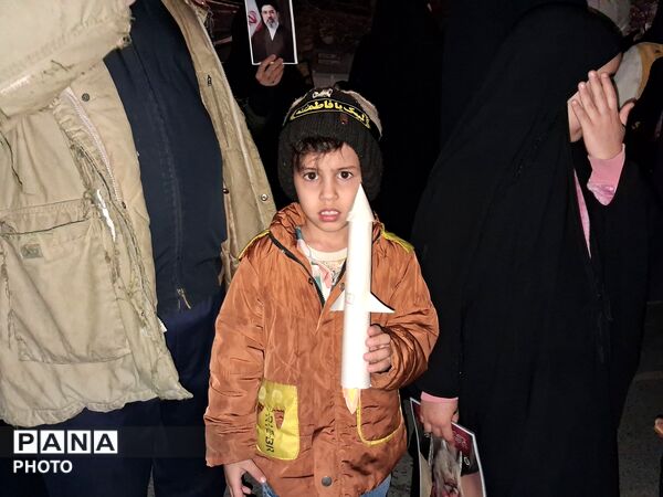 مراسمی باشکوه  به مناسبت  روز نوزدهم  شهادت رهبر معظم انقلاب