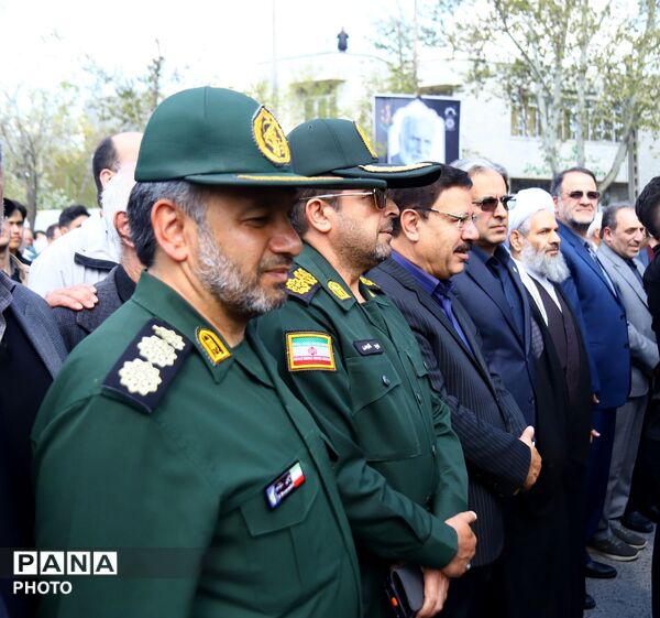 مراسم تشییع پیکر معلم و شاعر نامدار «باریشماز»