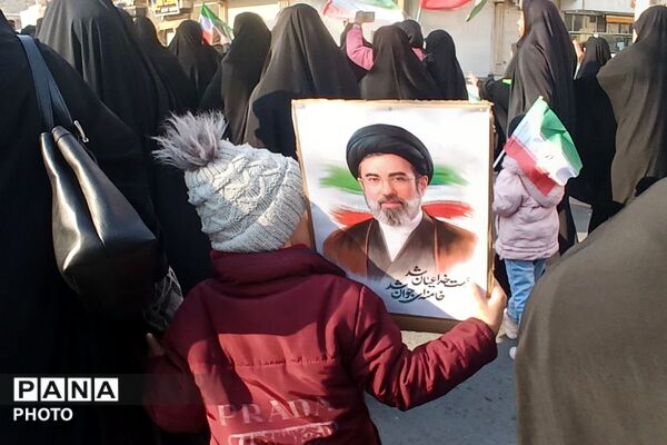 دست خدا بر سر ماست خامنه ای رهبر ماست 