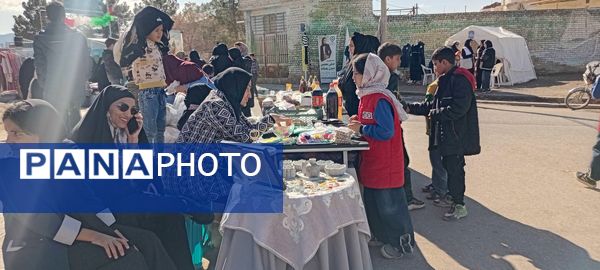 بازارچه محلی در حاشیه جشن چله خرد عارف آباد