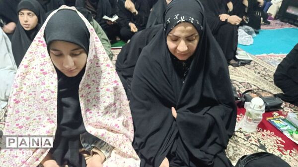 چلیچه در شب قدر غرق نور و نیایش شد