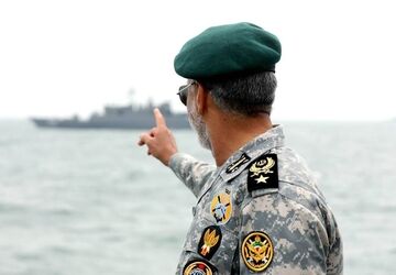 دریادار سیاری: آماده‌تر از قبل هستیم؛ نیروهای مسلح کاملا بر تنگه هرمز مسلط هستند