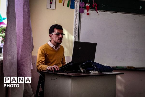 نور ایمان و رقابت؛ مسابقات قرآن، عترت و نماز دانش‌آموزان پسر در منطقه کهریزک 