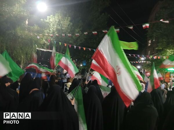 خیابان‌های البرز در اجتماعات شبانه جلوه‌گاه وحدت امت اسلامی 