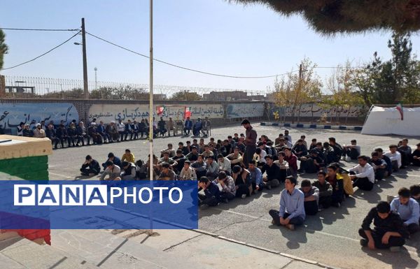 آیین نواختن زنگ پدافند غیرعامل در زاوه