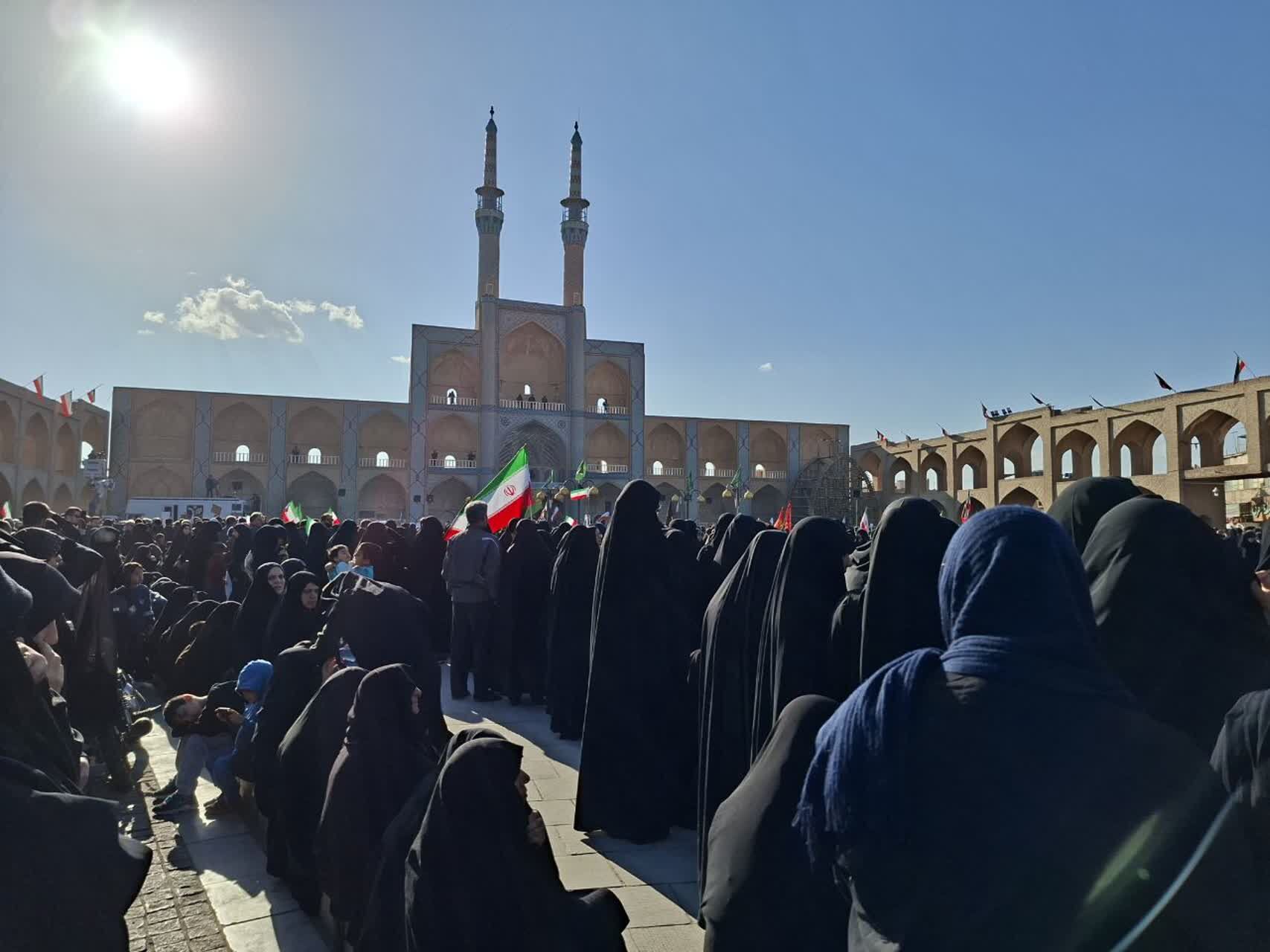 یزد، عزادار در سوگ پدر