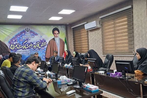 نشست صمیمی فرماندار شهرستان رباط کریم با دانش‌آموزان نخبه فرهنگی و خبرنگاران پانا