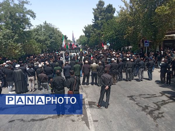 برپایی پرشور مراسم عزاداری سیدالشهدا در خیابان‌های نیشابور 