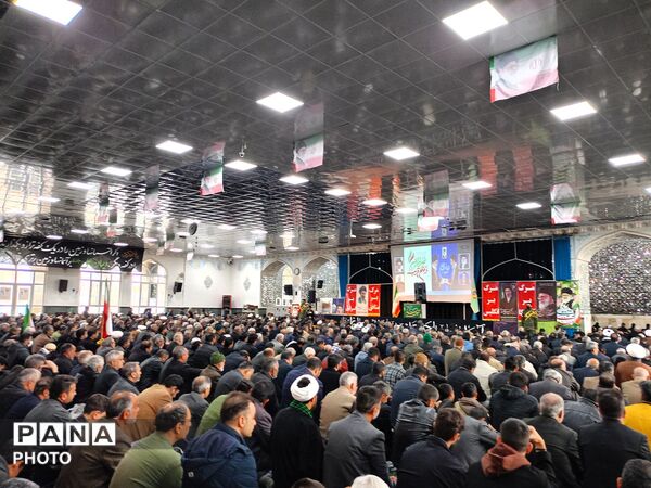 نماز جمعه در شهرستان کاشمر 
