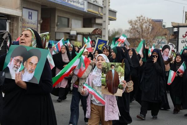 حضور مردم چهاردانگه در جشن چهل و هفتمین سالگرد شکوهمند انقلاب اسلامی